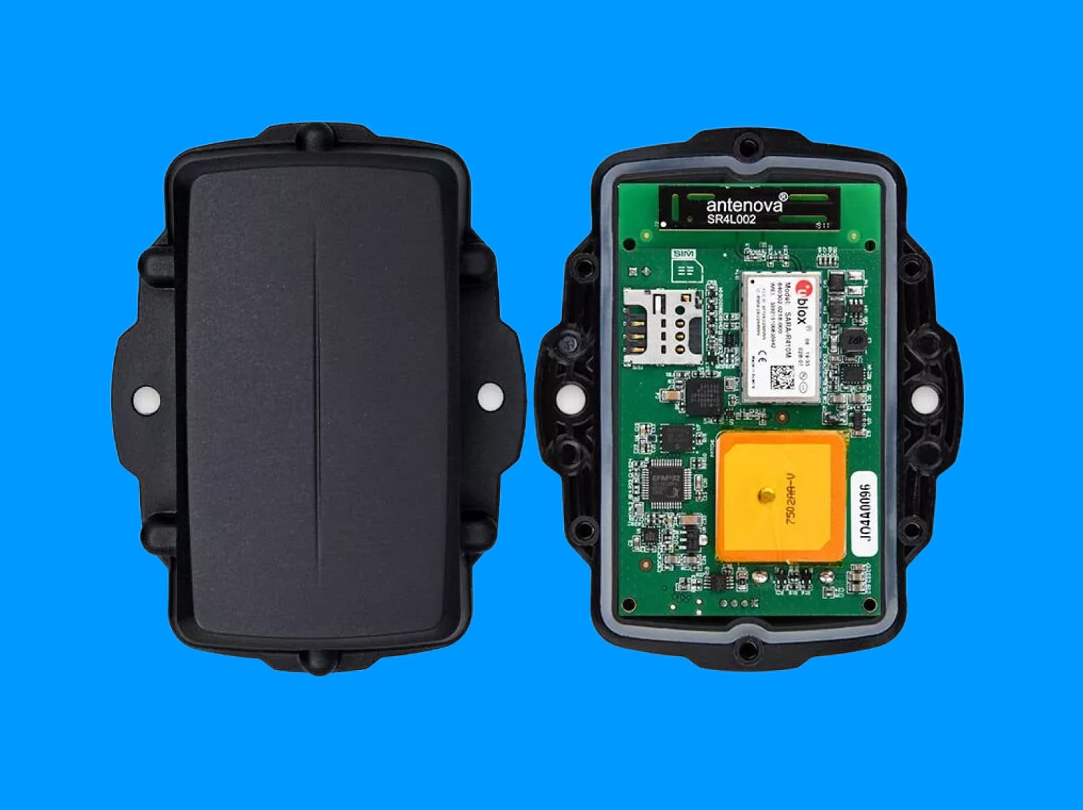 Picture showcasing the interior of one of Inseego's fleet tracking devices.